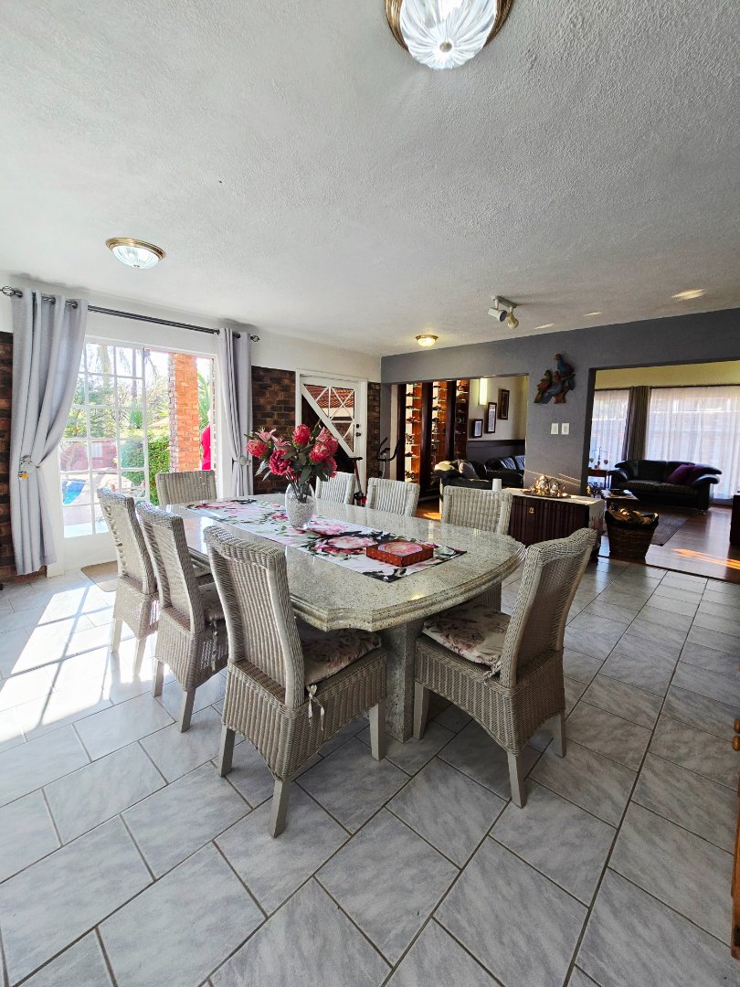 4 Bedroom Property for Sale in Wilkoppies North West